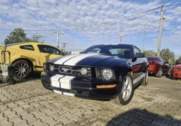 Ford Mustang cena 36800 przebieg: 167300, rok produkcji 2006 z Bieruń małe 56